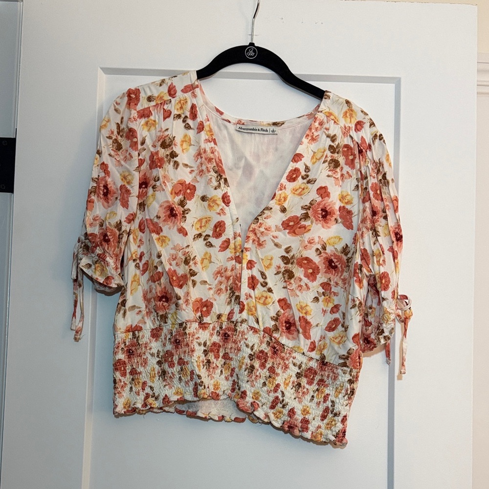 Abercrombie Floral V-Neck Women's Top